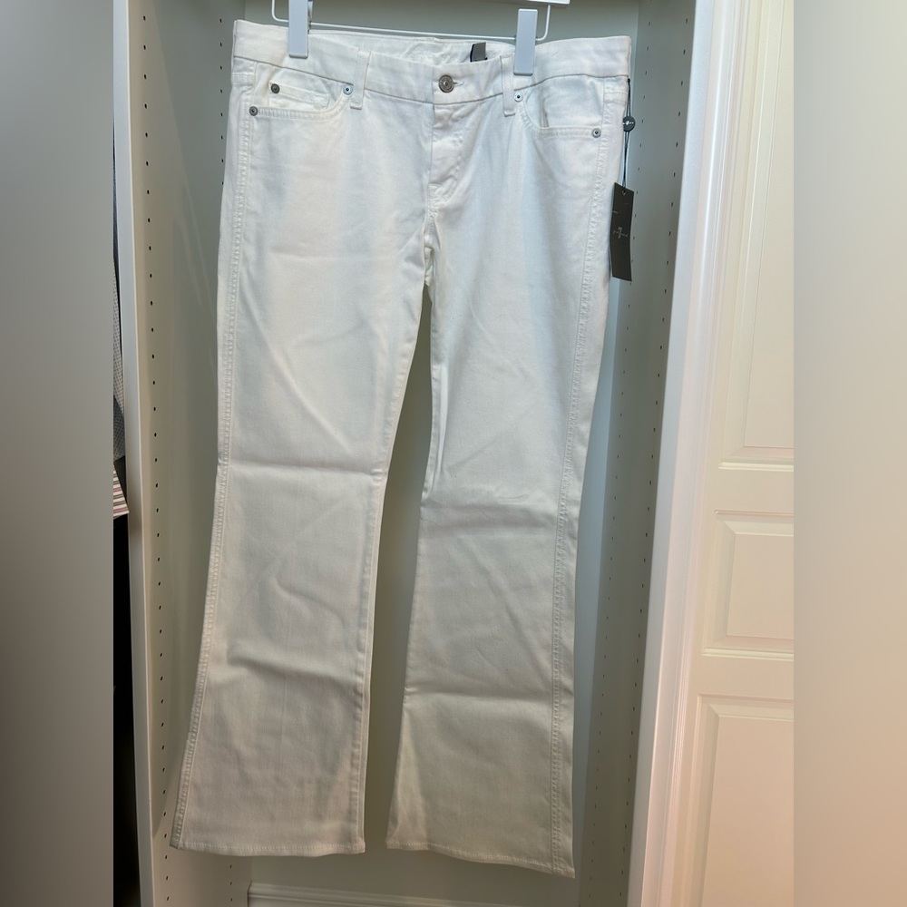 NWT 7 for all Mankind white jeans. The Lexie style. Size 31 petite. Wider leg